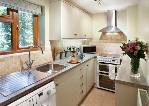 Cosy Cottage Blockley, Cotswolds - Squire Cottage