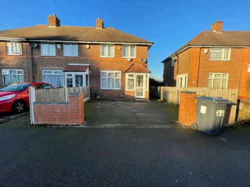 Beautiful 2-bed House In Birmingham