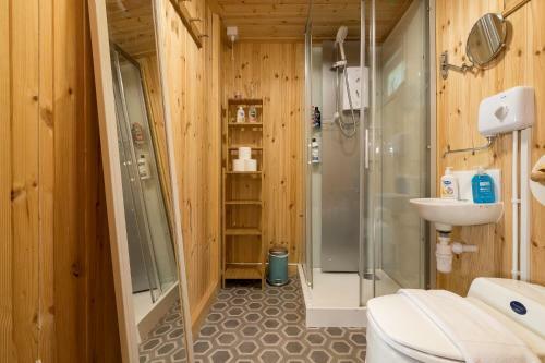 Private Cabin A Romantic And Secret Hideaway