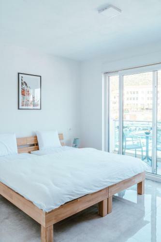Blue Marina Apartments