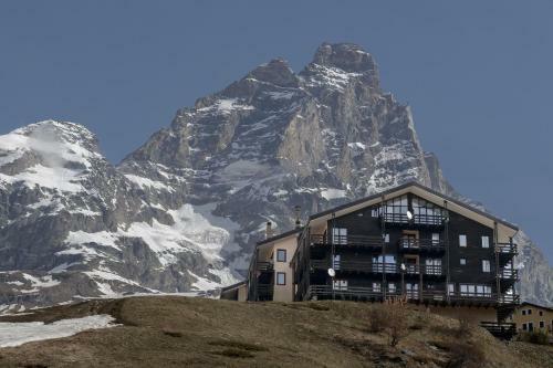 Hellochalet Bellevue Apartment Ski In Ski Out