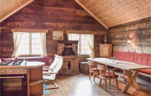 One-bedroom Holiday Home In Vallavik