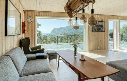 Awesome Home In Nedstrand With 5 Bedrooms