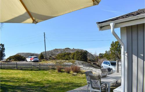 Nice Home In H�lleviksstrand With Wifi And 4 Bedrooms