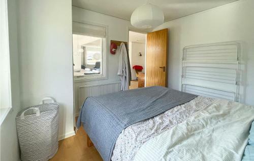 Nice Home In H�lleviksstrand With Wifi And 4 Bedrooms