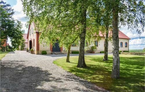 Beautiful Home In Hammenh�g W/ 2 Bedrooms