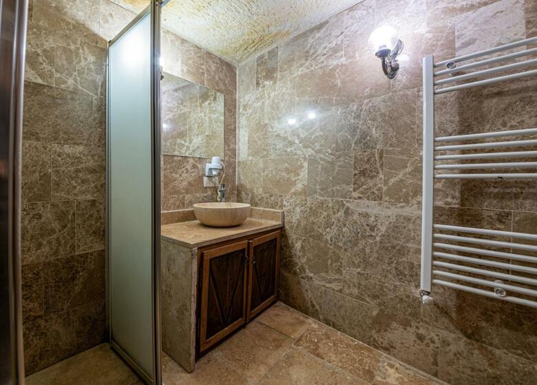 Hotel Kapalos Cave Suites