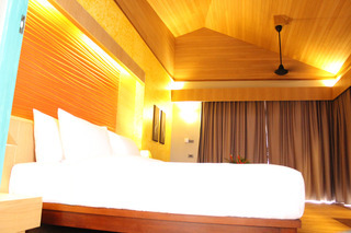 Hotel Weekender Resort & Spa