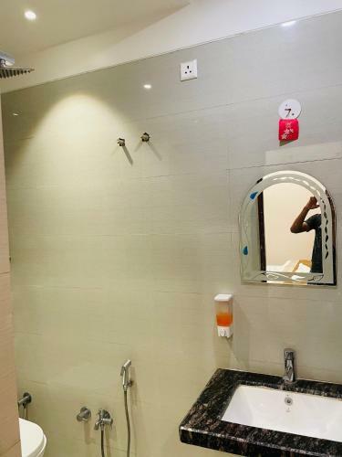 Hotel Singh Comfort Inn