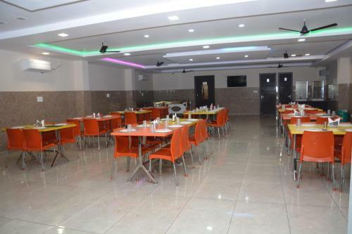Hotel Kiran Sidcul