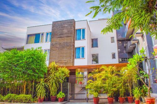 Hostal Octave Golfcourse Inn