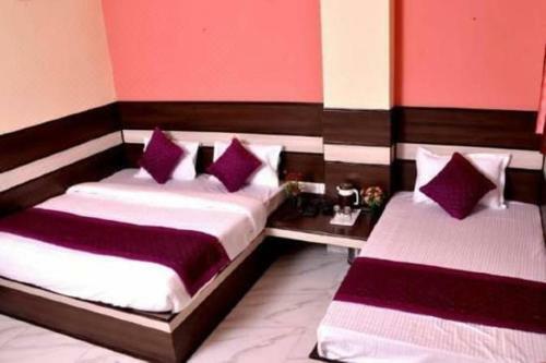 Hotel Churu Palace