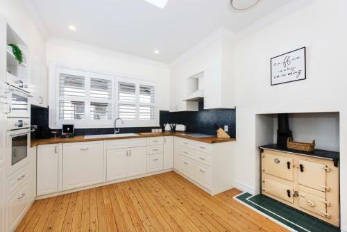 Olive Tree Cottage - Dreamy Leisurely Retreat