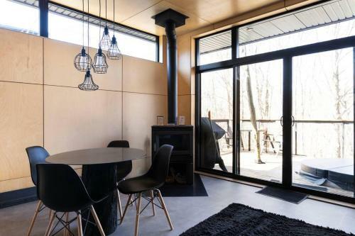 Cabin Sutton 252 - En Harmonie Avec La Nature!