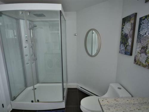 Le Champlain 101- Condo Avec Piscine & Gym
