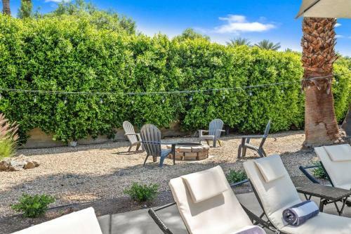 New! Lush Desert Retreat W/ Private Pool & Mountain Views