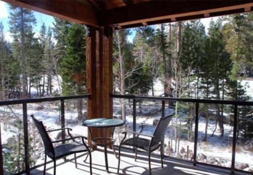 #413 - Luxurious Townhome - Private Jacuzzi & Patio