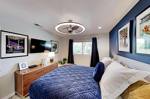 Palm Springs Villa Unit 205