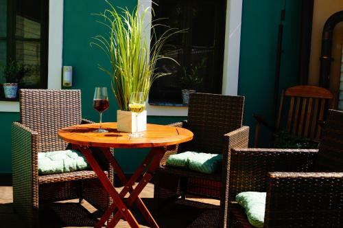 Hostal Olivea Penzion & Wine Mikulov