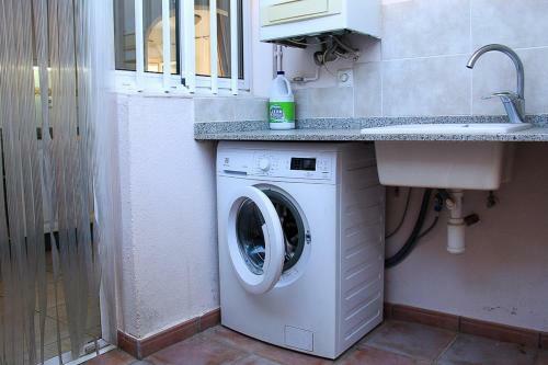 Fabulous 3-bed House 8kms From Javea