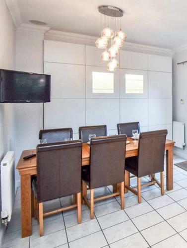 Apartamento Bewd House - Fast Wifi, Smarttv Balcony, Parking