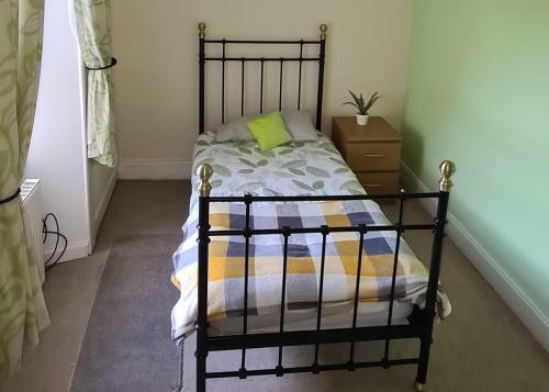 Spacious Rural Cottage Outside Campbeltown