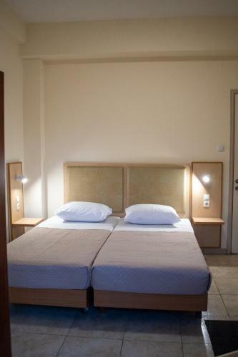 Hostal Sweetmar Rooms