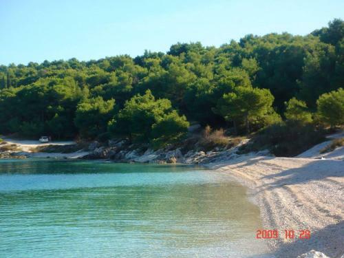 Apartments Komarac 250m Away From The Beach