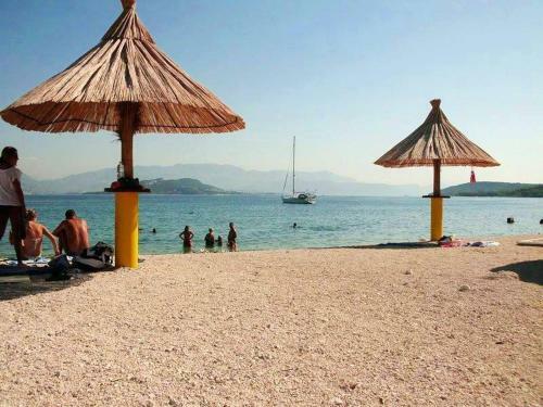 Apartments Komarac 250m Away From The Beach