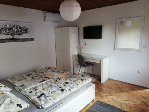 Hostal Sobe Zimmer Rooms Nika