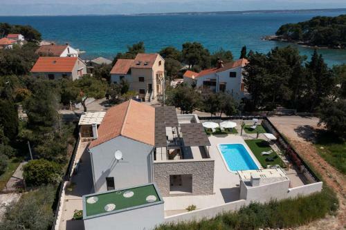Beautiful Villa Carevica