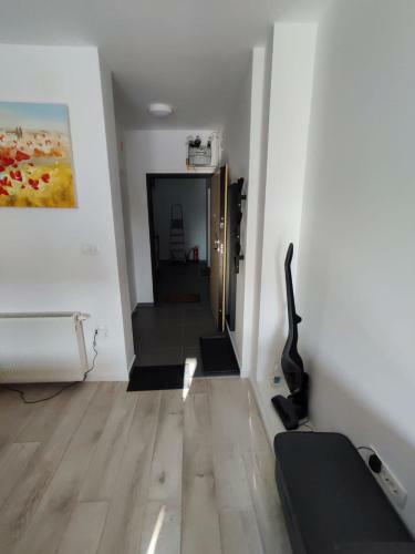 Peaceful Apartment Near Airport