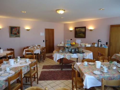 Hostal Enjoyhotel Garni Korntal