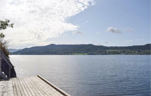 Three-bedroom Holiday Home In Sandvoll