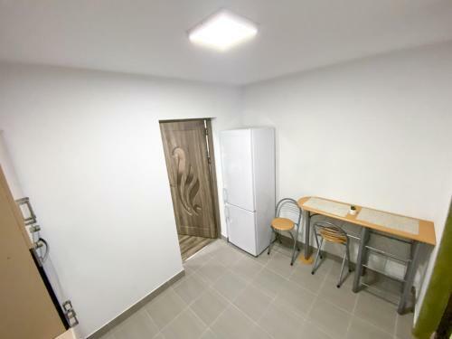 �ntreaga Locuin??: Apartament La Malul Dun?rii