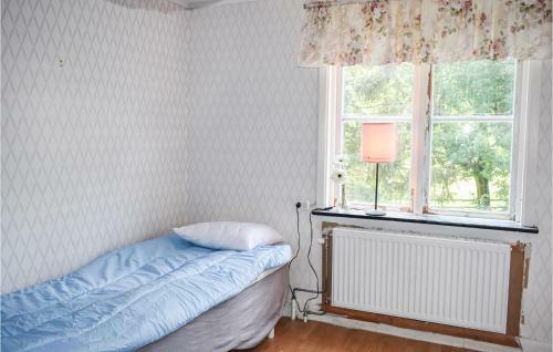 Nice Home In Klockrike With Wifi And 9 Bedrooms