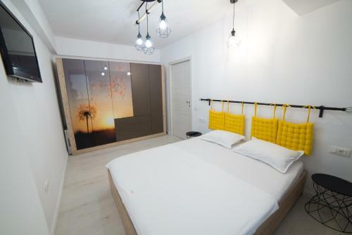Twin Mamaia Apartments