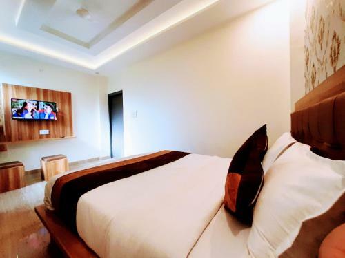 Hotel Sky View