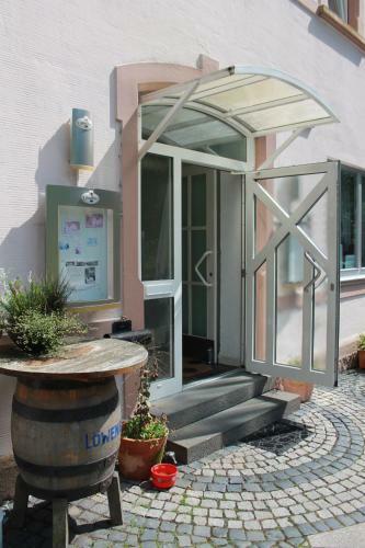 Hostal Hotel Restaurant Neu-holland