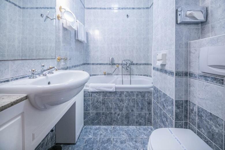 Kast�lyhotel Sasv�r Resort