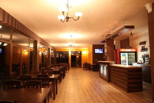 Perper?shka River Villas
