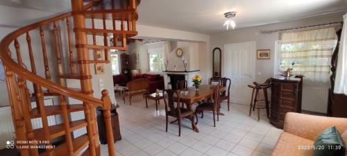 Liland Summer Cottage Lefkandi
