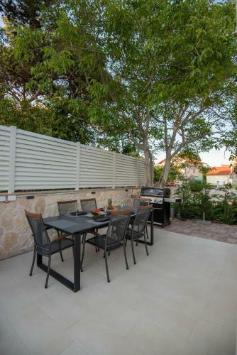 Apartmani Vila Lavanda I