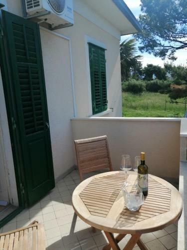 The Sunshine Apartment Near Split And Beach