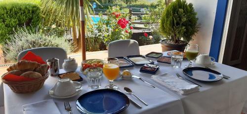 Bed & Breakfast Aprahouseloule Guesthouse