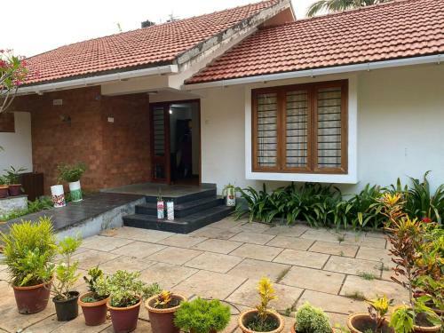 Hostal Santhosh Ayurvidhana Resort