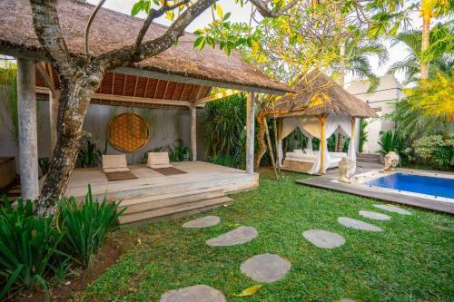 Fully-serviced 2 Bedroom Luxury Villa