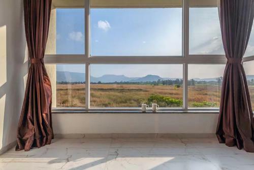 Villa Tripvil - Mountainside Retreat