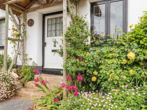 Rose Cottage In Holcombe
