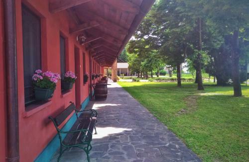Agroturismo Agriturismo Isola Augusta